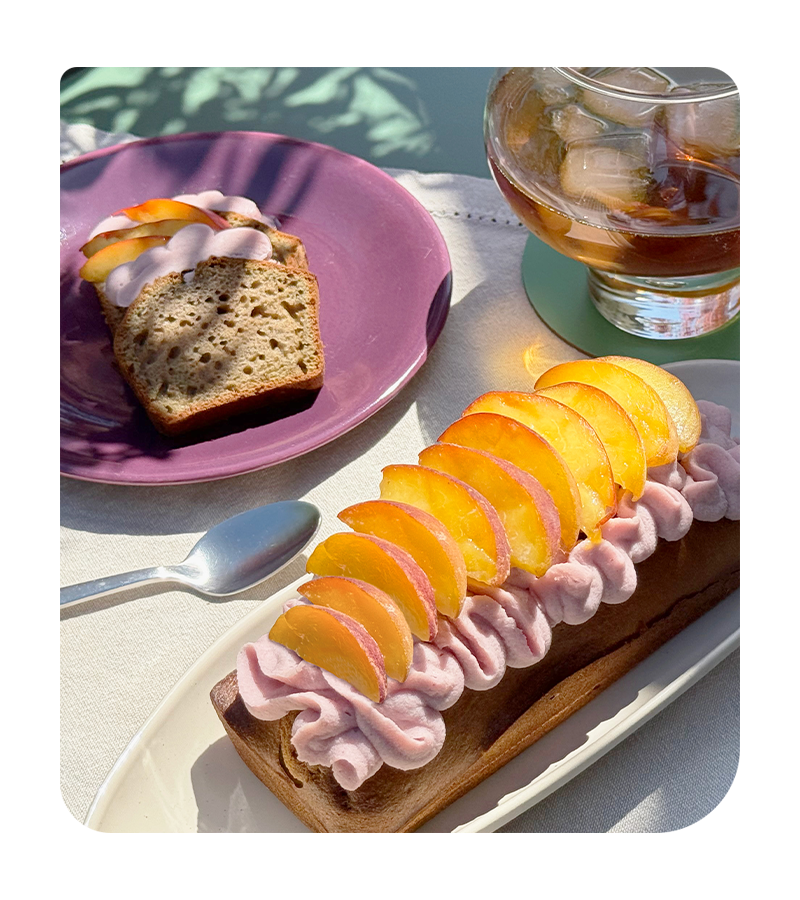 Juillet – atelier cake aux pêches de vigne