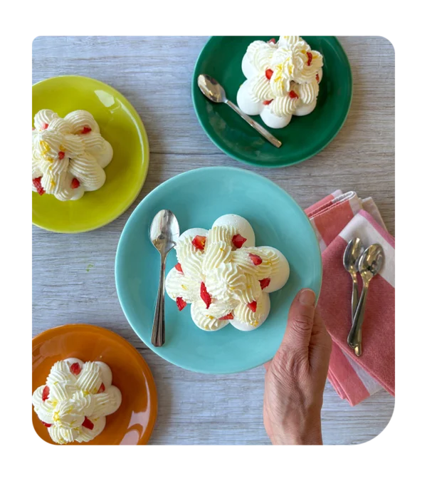Atelier du moment en mai - pavlova aux fraises (sans gluten)