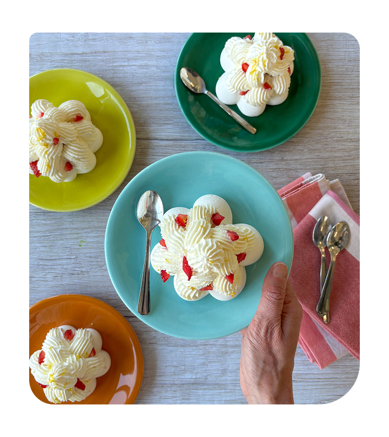 Atelier du moment en mai - pavlova aux fraises (sans gluten)